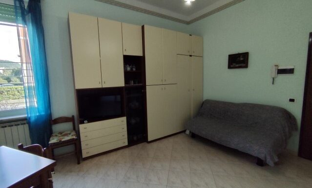 1728890814294 (Small)